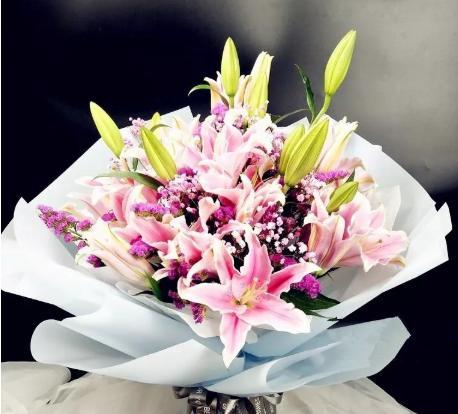 探病送什么花合适（花语的秘密和常见花卉选择）