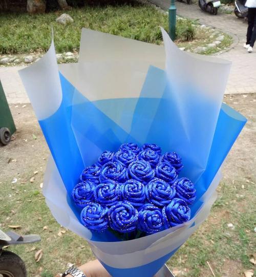 送一支蓝玫瑰代表什么意思？蓝玫瑰的花语有哪些含义？