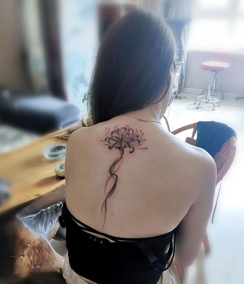 彼岸花纹身的花语是什么？彼岸花纹身的情感寓意有哪些？