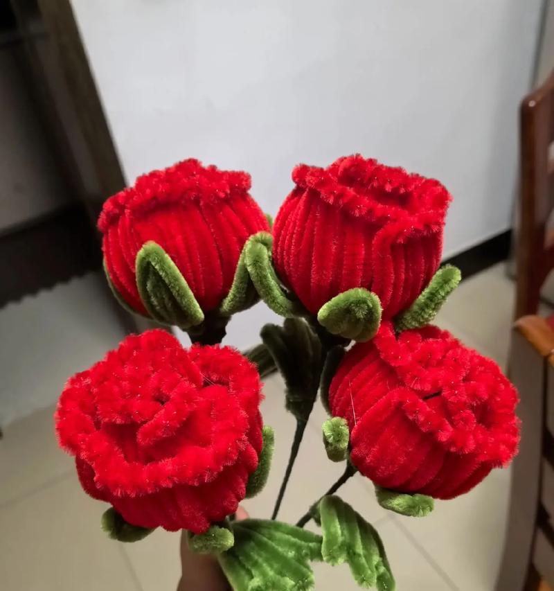 牡丹花粉适合配哪种玫瑰花？搭配的技巧是什么？